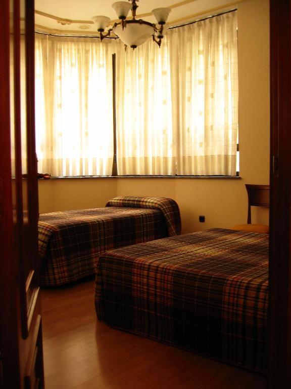 Hostal Granada Salamanca Quarto foto