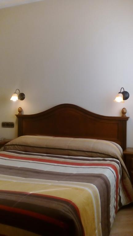 Hostal Granada Salamanca Quarto foto