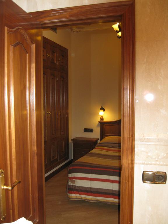 Hostal Granada Salamanca Quarto foto