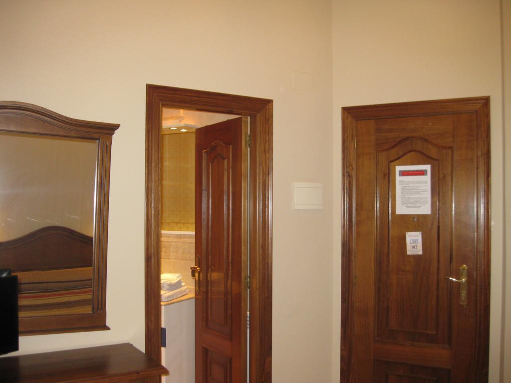 Hostal Granada Salamanca Quarto foto