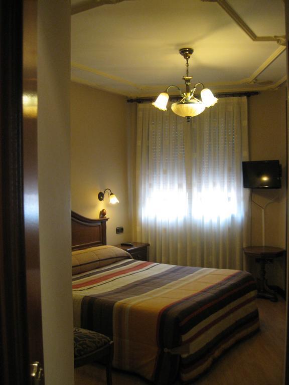 Hostal Granada Salamanca Quarto foto